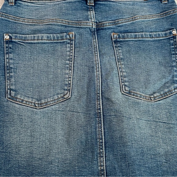 Authentic Denim by TRF Trafaluc Distressed Hem Skirt Size M - Picture 9 of 17